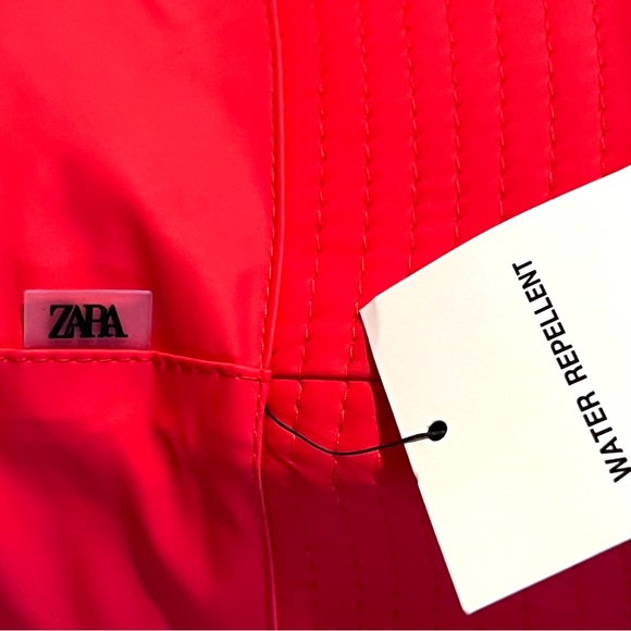 Zara Water Repellent Bucket Hat Size Medium Red - Picture 6 of 10